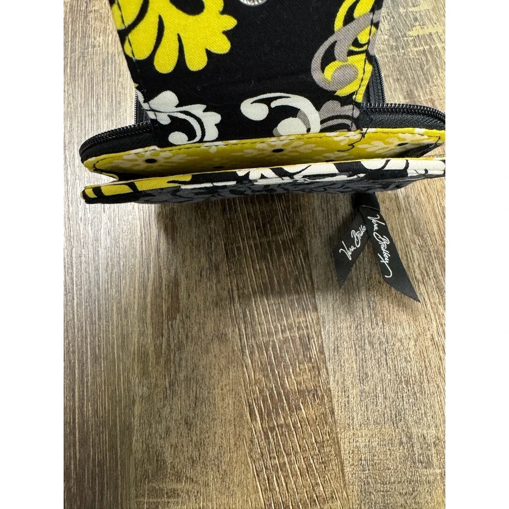 Vera Bradley Night and Day Quilted Cotton Zip Around ID Wallet Black Yellow - Picture 8 of 11